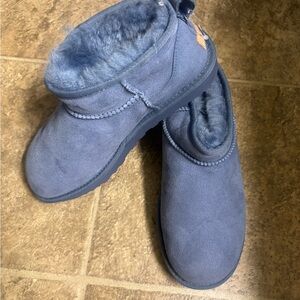 UGG Women's Blue Ankle Boots
